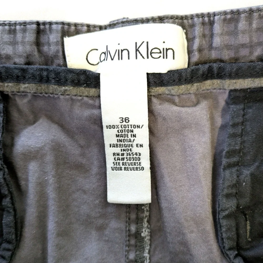 Calvin Klein Mens Grey Black Grid Pattern Cotton Shorts Size 36 Flat Casual